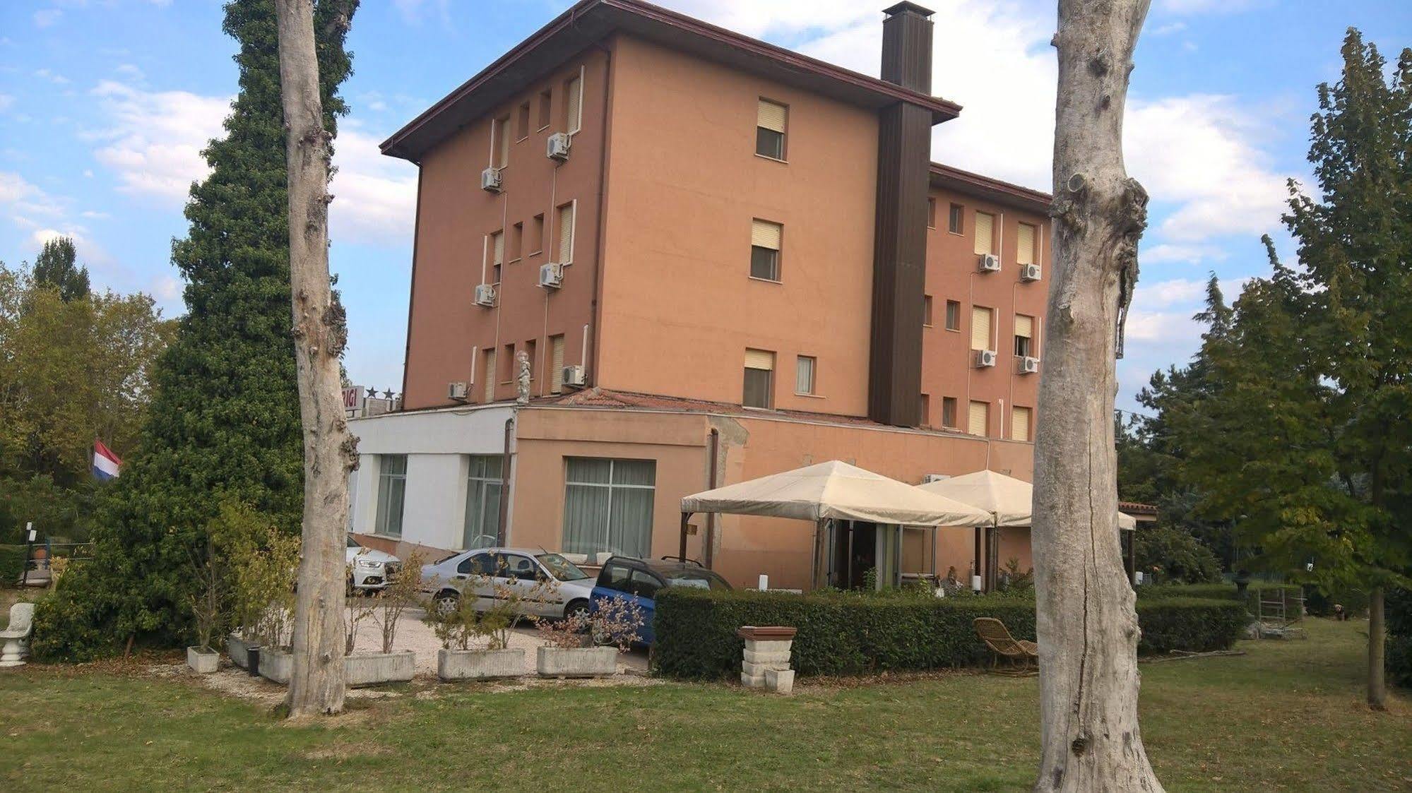 Hotel Parigi Castel San Pietro Terme Zewnętrze zdjęcie